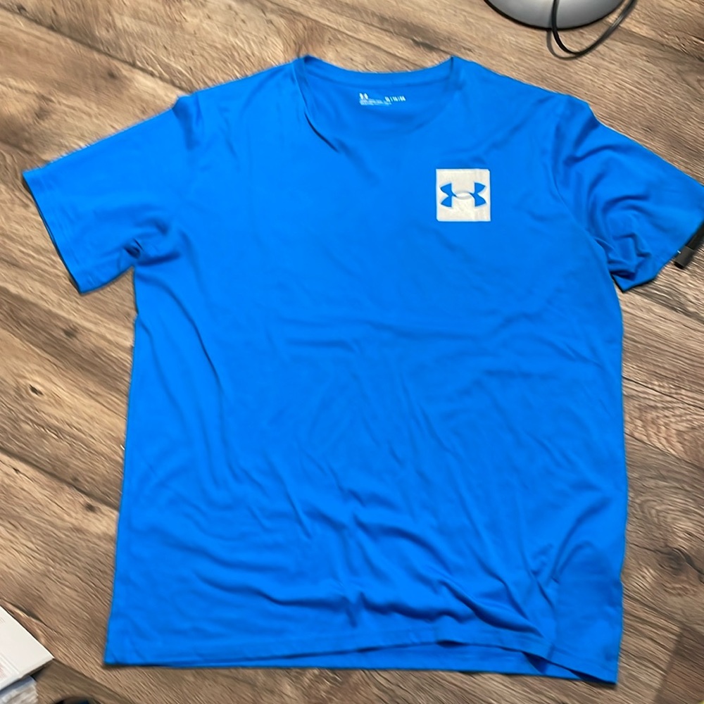 Men’s t-shirt